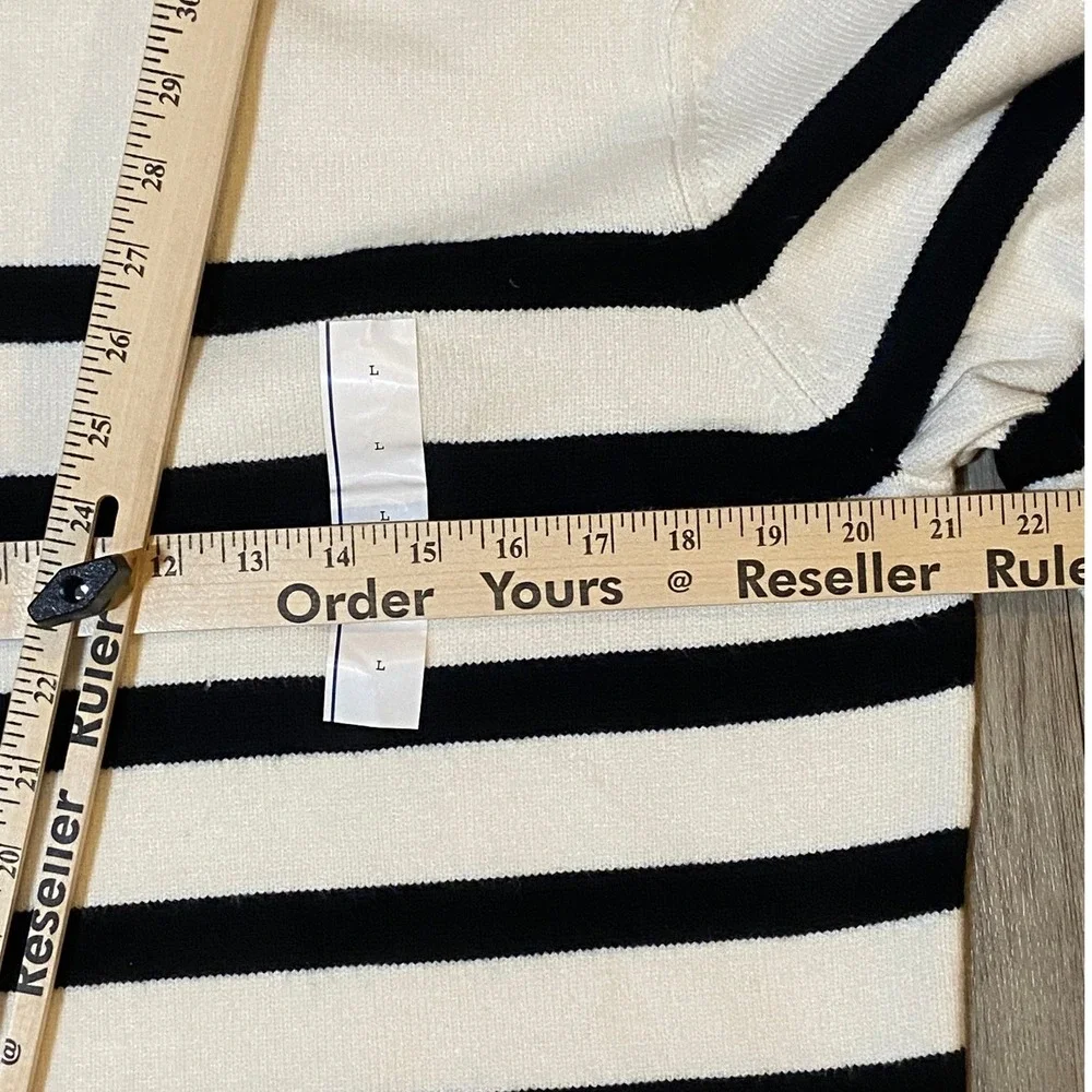 A New Day Women's Striped Crewneck Pullover Sweater Cream Black Large NWT - Picture 4 of 10